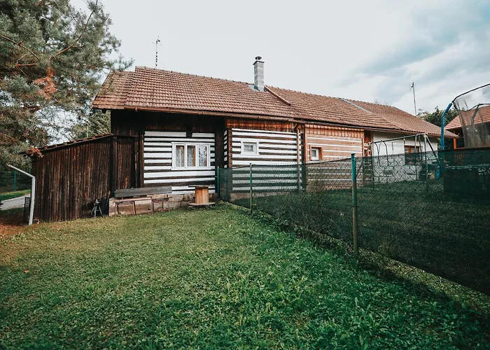 Chaloupka V Ceskem Raji *
